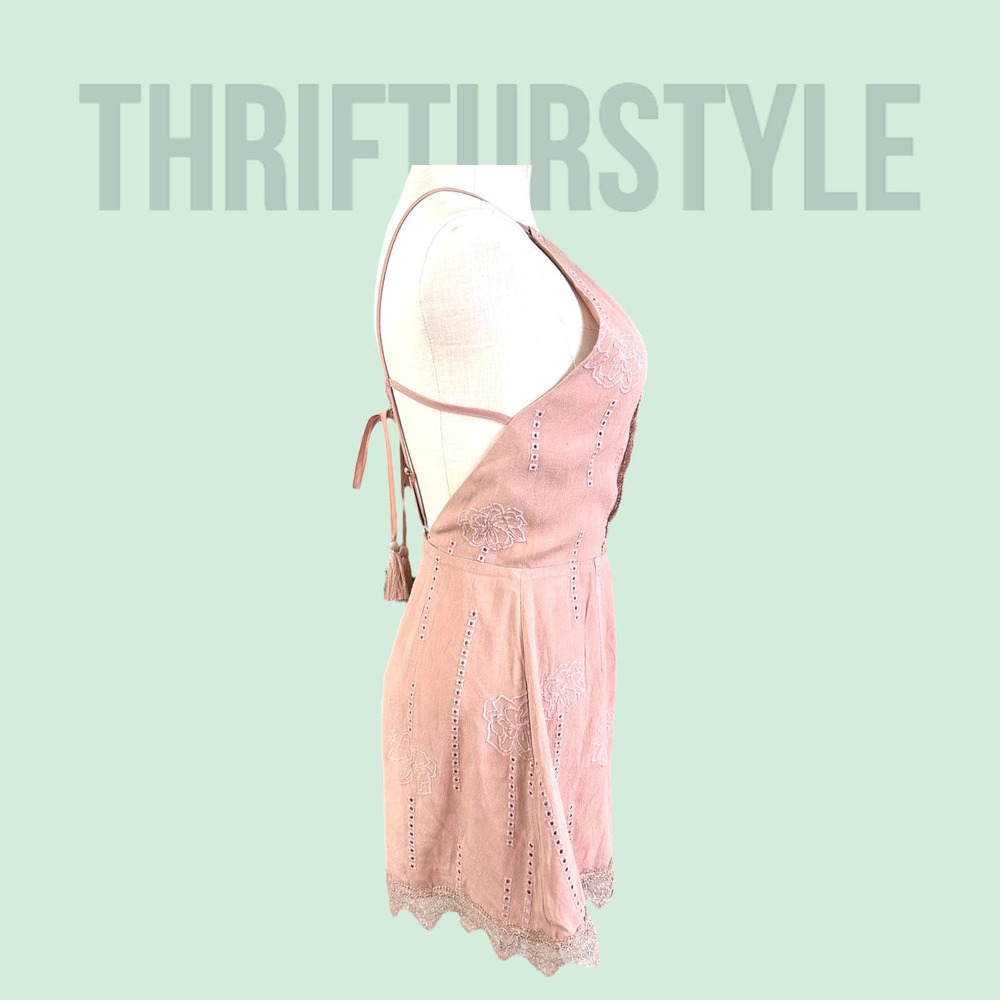 Blush Pink Lace Trim Romper Open Back Tie Spaghetti Strap Cute Casual - Picture 5 of 13